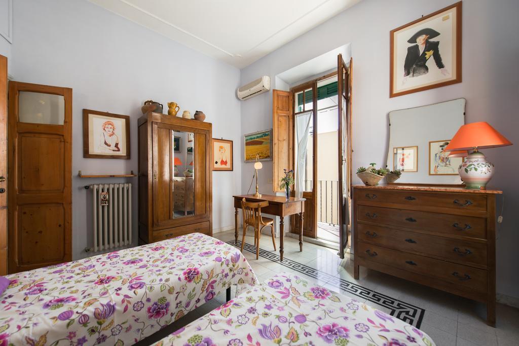Colosseo Holiday House Рим Экстерьер фото